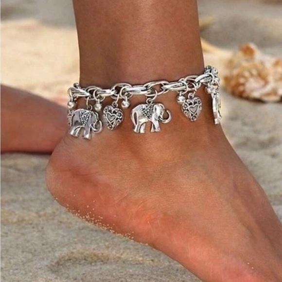 Jewelry - Silver Elephant & Heart Charm Anklet - Women's Jewelry